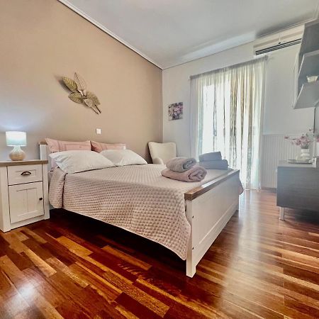 Apartamento Elegant Downtown Retreat Kalamata Exterior foto